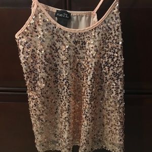 ⭐️5/25⭐️ Rue21 sequin cami